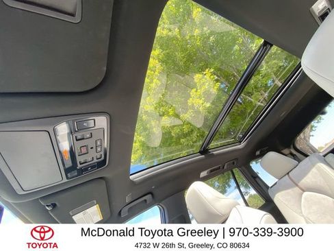 Used 2025 Toyota Grand Highlander AWD Hybrid image 22