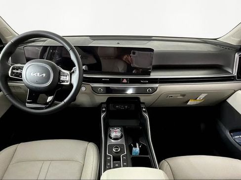 New 2025 Kia Sorento EX w/ EX Panoramic Sunroof Package AWD/4WD image 6