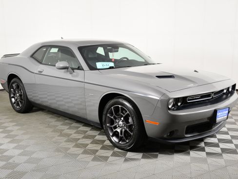 Used 2018 Dodge Challenger GT image 4