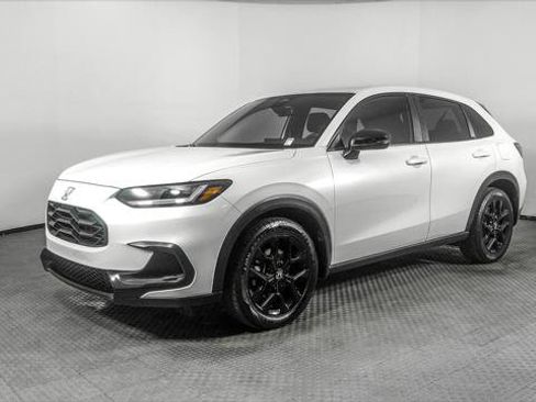 Used 2024 Honda HR-V Sport image 2