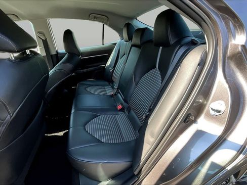 Used 2023 Toyota Camry SE FWD image 19