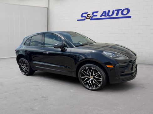 Used 2022 Porsche Macan AWD/4WD image 6