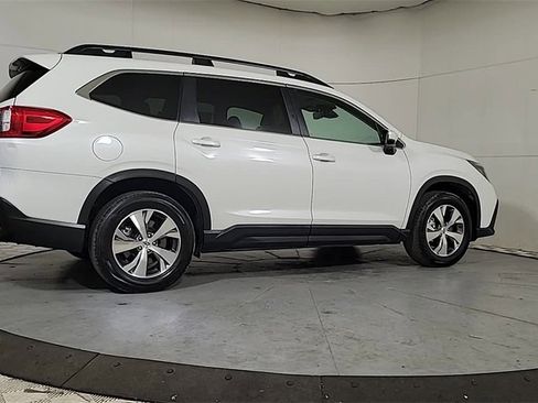 Used 2024 Subaru Ascent Premium w/ Convenience Package image 8