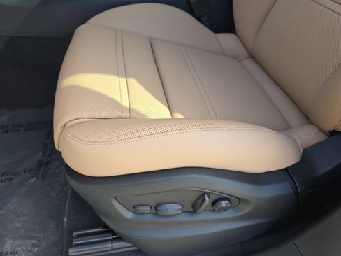 New 2026 Porsche Cayenne Coupe AWD/4WD image 22