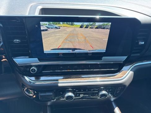 Used 2023 GMC Sierra 1500 Elevation image 14