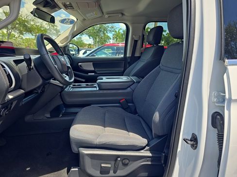 Certified 2025 Ford Expedition Max Active AWD/4WD image 5