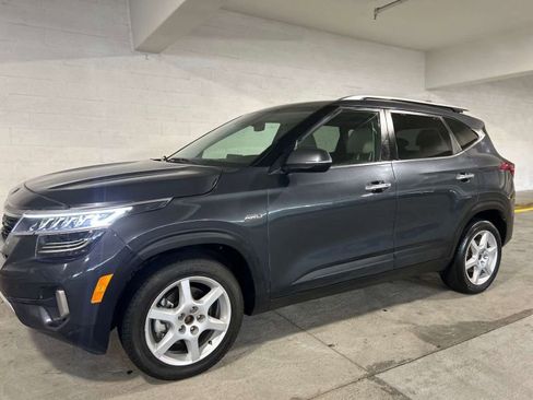 Used 2021 Kia Seltos SX image 1
