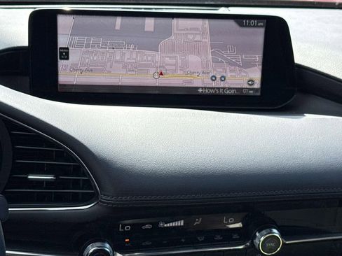 Used 2026 MAZDA MAZDA3 Hatchback w/Premium Plus Pkg image 17