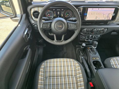New 2026 Jeep Gladiator Sport AWD/4WD image 27