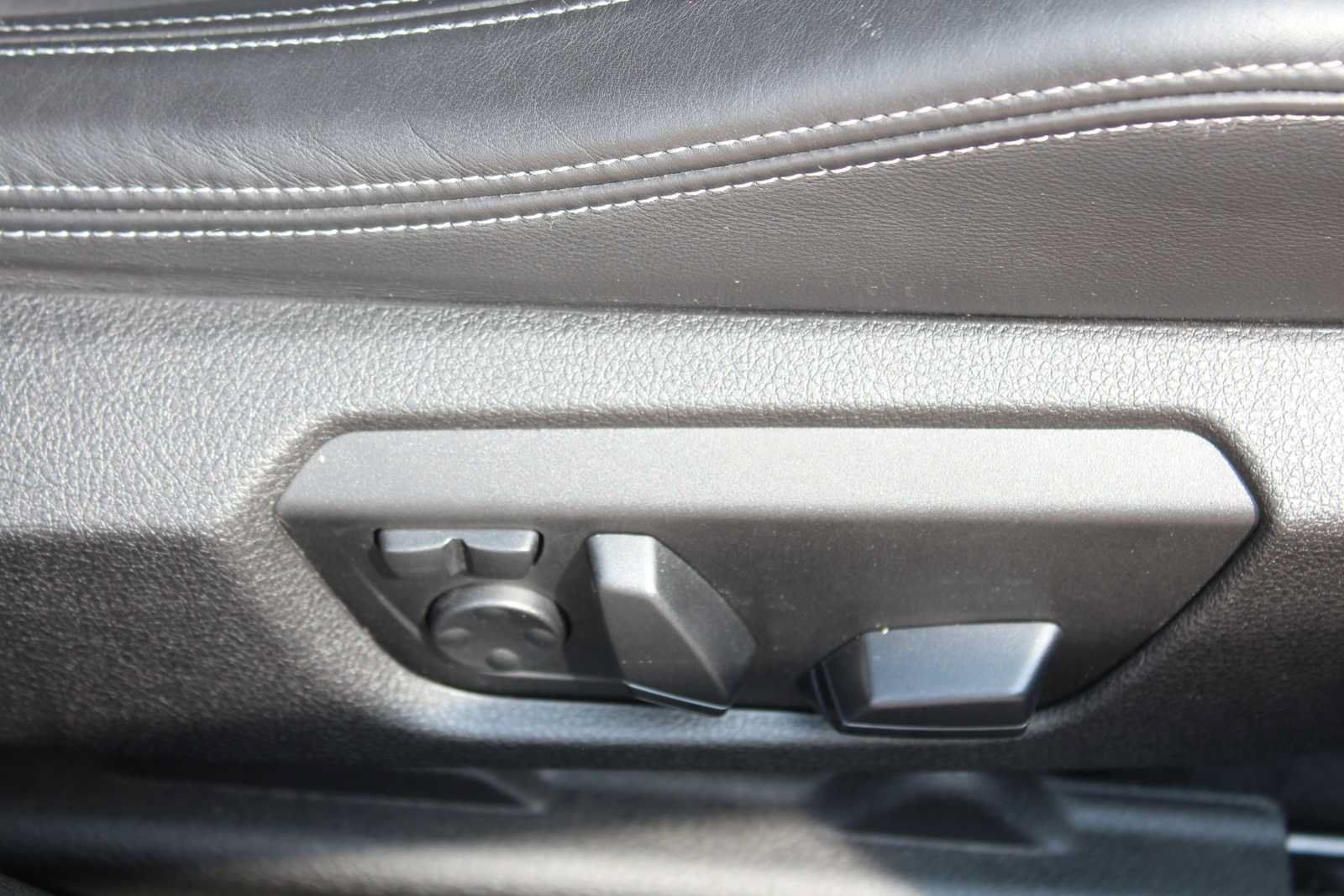Used 2015 BMW M3 RWD image 19