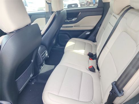 New 2026 Lincoln Corsair Premiere image 17