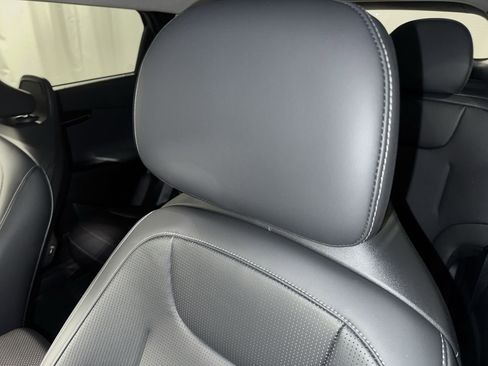 New 2025 Kia EV6 Wind image 18