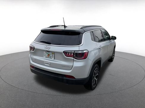 Used 2025 Jeep Compass Limited image 14