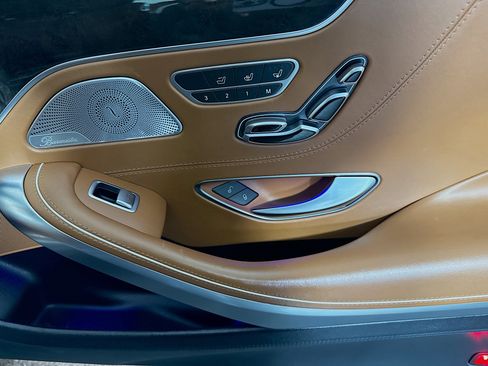 Used 2017 Mercedes-Benz S 550 Cabriolet image 28