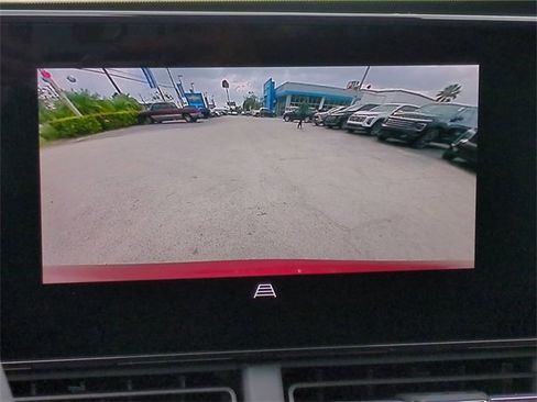 Certified 2025 Chevrolet Trax LT image 23