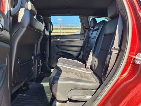 Used 2021 Jeep Grand Cherokee Laredo X image 10