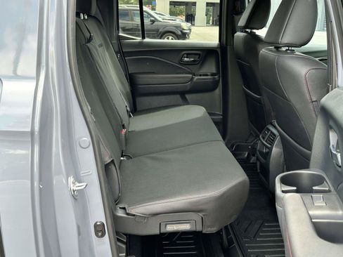 Used 2023 Honda Ridgeline Black Edition image 7