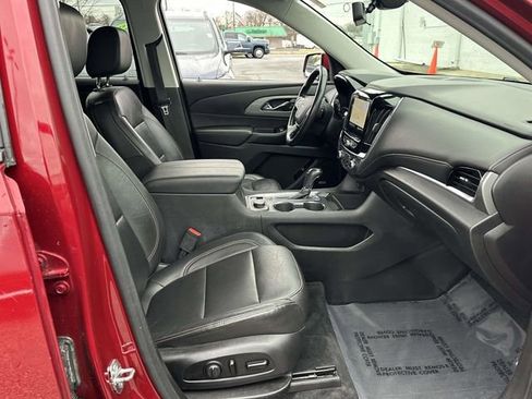 Used 2020 Chevrolet Traverse RS image 19