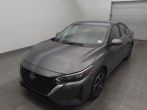 Used 2025 Nissan Sentra SV FWD image 15