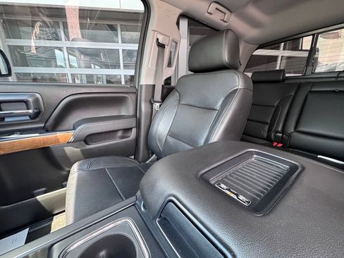 Used 2018 Chevrolet Silverado 1500 LTZ w/ Sport Package AWD/4WD image 27