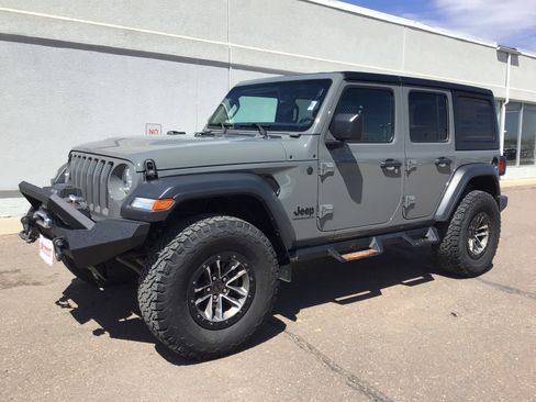 Used 2023 Jeep Wrangler Unlimited Sport AWD/4WD image 2