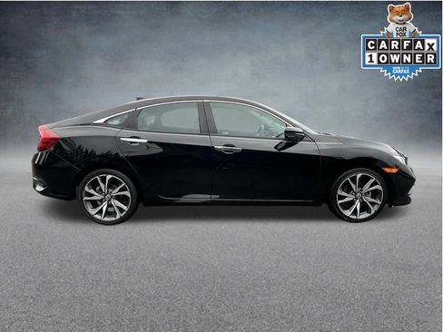 Used 2020 Honda Civic Touring image 10