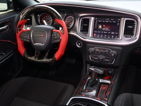 Used 2019 Dodge Charger R/T w/ Performance Handling Group image 11