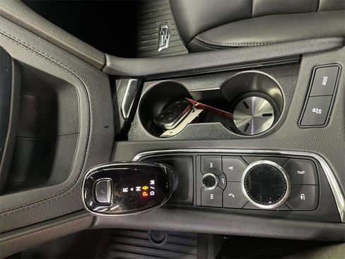 Used 2024 Cadillac XT6 Sport image 21