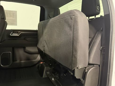 Used 2025 Chevrolet Silverado 2500 LT w/ Convenience Package image 16