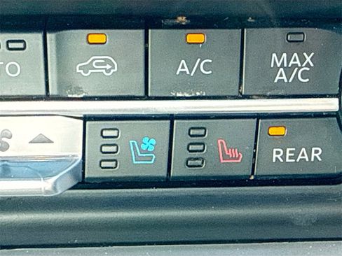 Used 2024 Ford Expedition Max Limited image 22