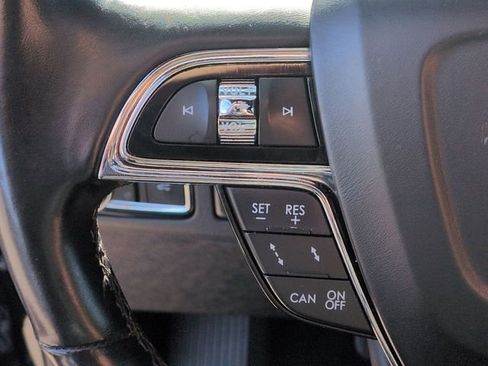 Used 2021 Lincoln Navigator Reserve AWD/4WD image 18