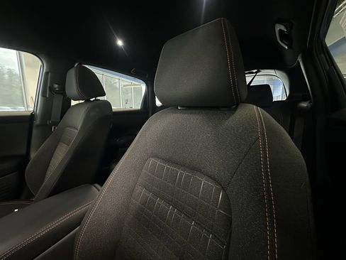 Used 2025 Honda HR-V Sport image 10