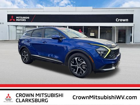 Used 2023 Kia Sportage EX image 1