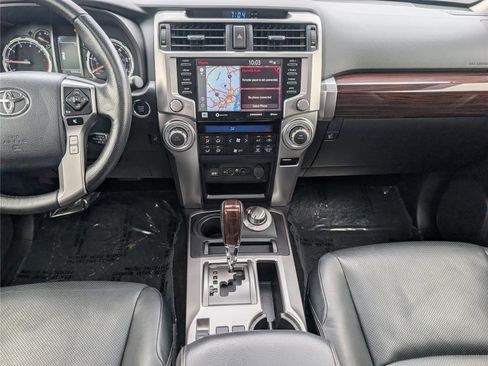 Used 2024 Toyota 4Runner Limited AWD/4WD image 18