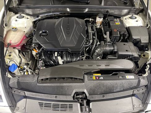 Certified 2022 Hyundai Sonata SEL w/ Winter Weather Package FWD image 10
