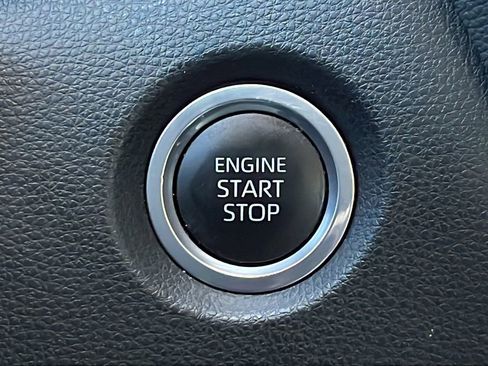 Used 2023 Toyota Corolla LE w/ LE Convenience Package FWD image 22