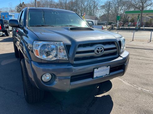 Used 2010 Toyota Tacoma 4x4 Access Cab V6 image 11