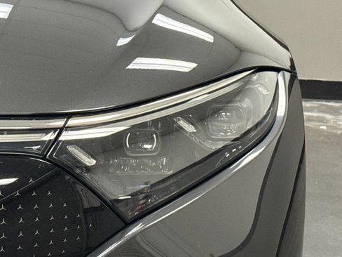 Used 2023 Mercedes-Benz EQS 580 4MATIC Sedan image 6