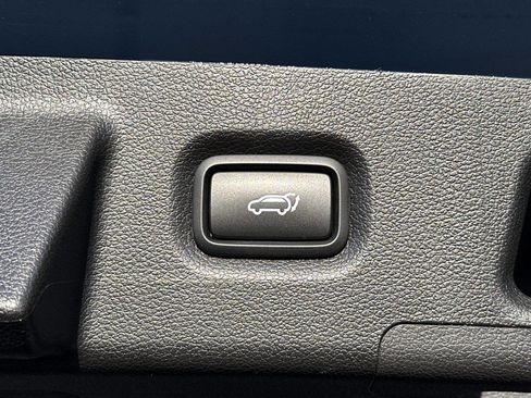 Used 2020 Hyundai Santa Fe Limited image 14