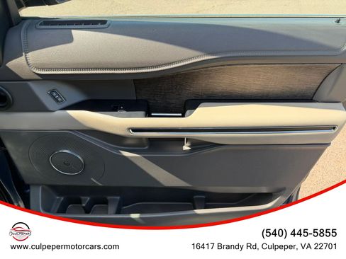 Used 2018 Ford Expedition Limited w/ Equipment Group 301A AWD/4WD image 19