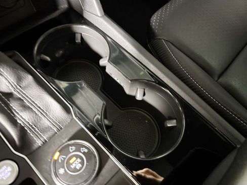 Used 2022 Volkswagen Atlas Cross Sport SEL image 15