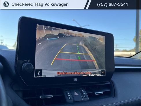 Used 2023 Toyota RAV4 XLE Premium image 41