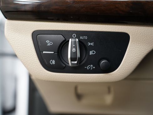 Used 2018 Audi Q5 2.0T Premium Plus w/ Premium Plus Package image 25