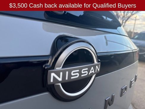 New 2026 Nissan Pathfinder Platinum image 40