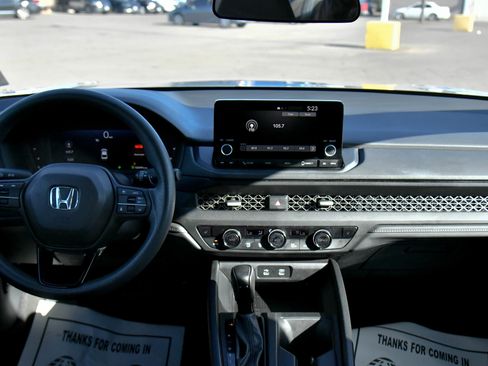 Used 2023 Honda Accord EX image 35