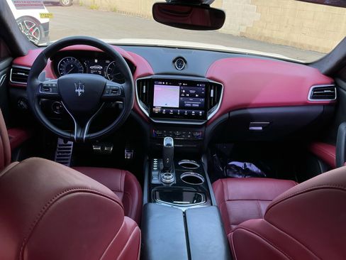 Used 2022 Maserati Ghibli Modena Q4 image 18