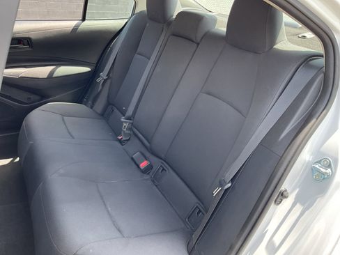 Used 2025 Toyota Corolla LE FWD image 18