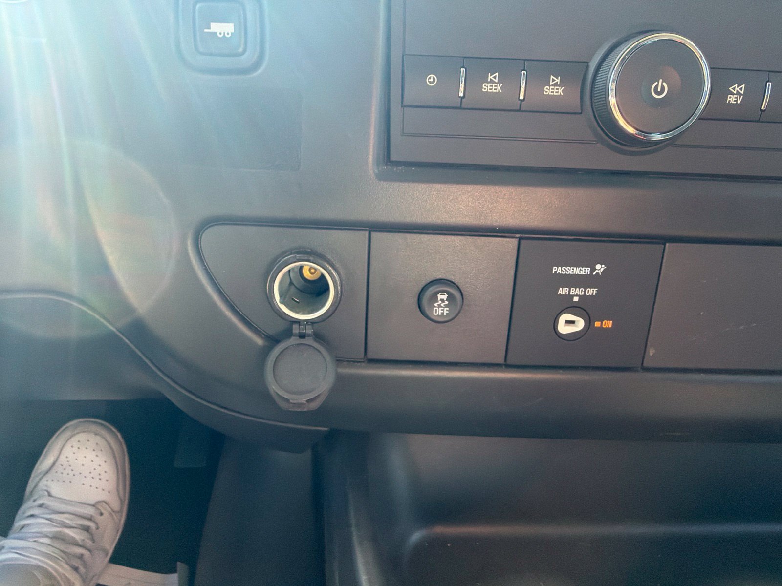 Used 2025 Chevrolet Express 2500 w/ Driver Convenience Package RWD image 15