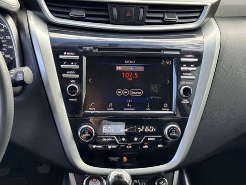 Used 2019 Nissan Murano SV w/ Premium Package image 15