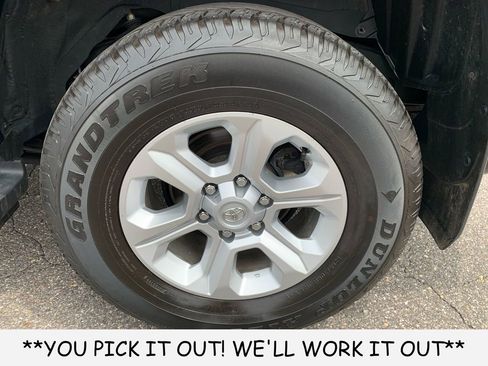 Used 2024 Toyota 4Runner SR5 AWD/4WD image 10